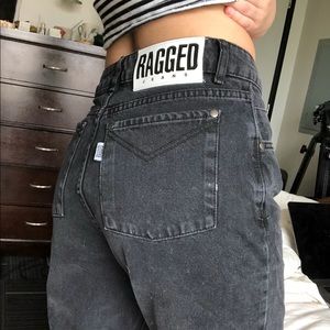Size 26 waist ragged priest buckle dad jeans! Still has tags!